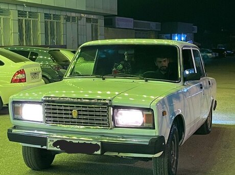 LADA (VAZ) 2107 2001