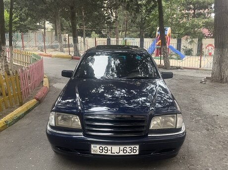 Mercedes C 180