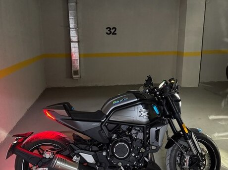 CFMOTO 700 CL-X Sport