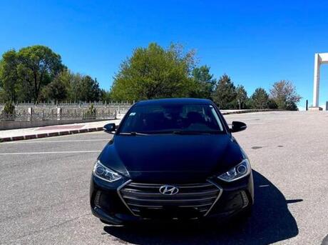 Hyundai Elantra 2016