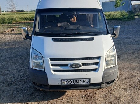 Ford Transit 2011