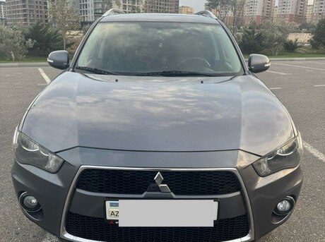 Mitsubishi Outlander 2011
