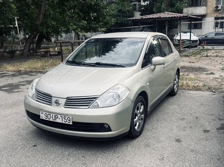 Nissan Tiida 2008