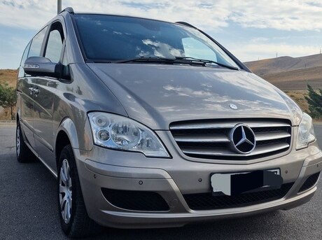 Mercedes Viano