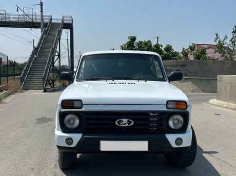 LADA (VAZ) Niva 2015