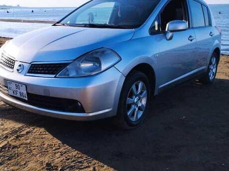 Nissan Tiida 2007