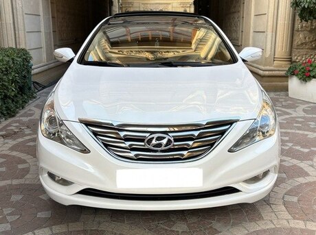Hyundai Sonata 2010