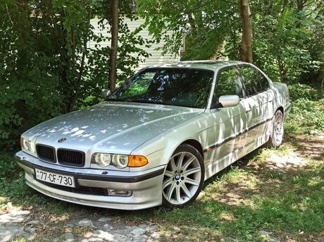 BMW 740 2000