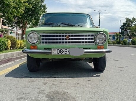 LADA (VAZ) 21011 1985