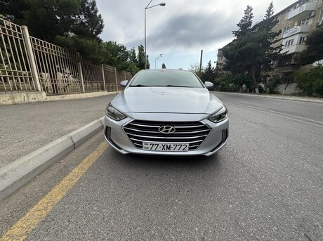 Hyundai Elantra 2016