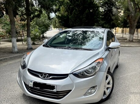 Hyundai Elantra 2013