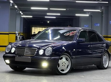 Mercedes E 240 1999