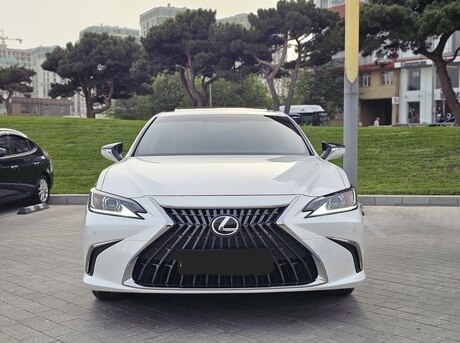 Lexus ES 200