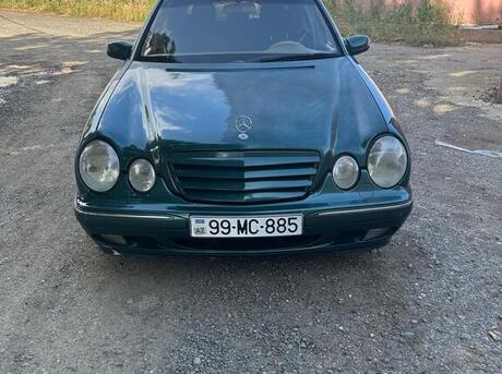 Mercedes E 240 2001