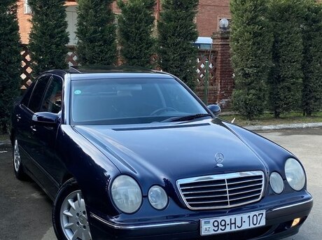 Mercedes E 240 2001