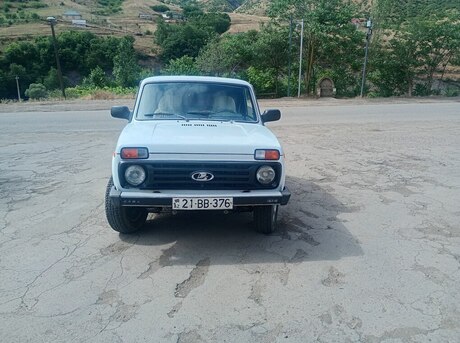 LADA (VAZ) Niva 1986