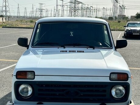 LADA (VAZ) Niva 2015