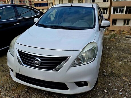 Nissan Sunny 2013