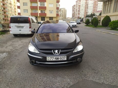 Peugeot 607