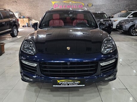 Porsche Cayenne GTS