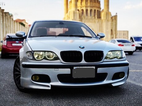 BMW 320