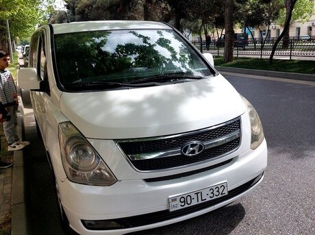 Hyundai H-1 2011