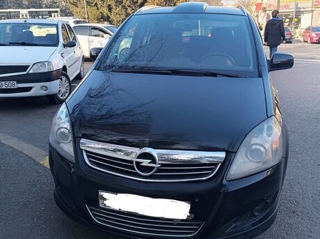 Opel Zafira 2010