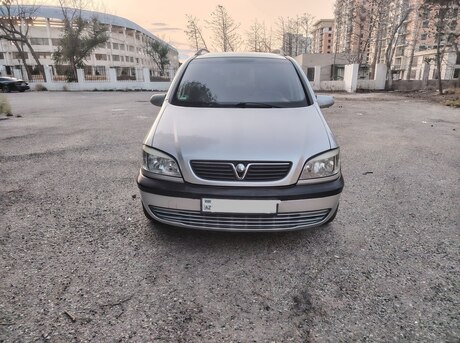 Opel Zafira 2000
