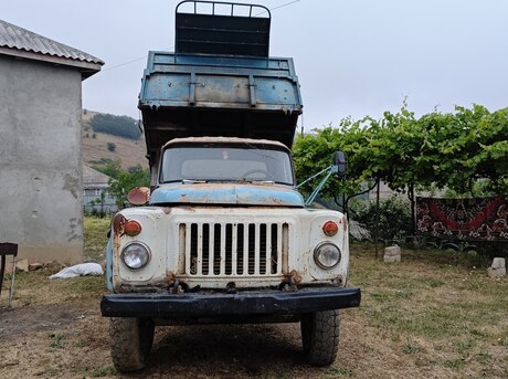 GAZ 53