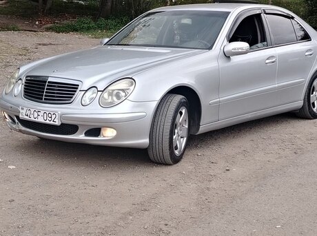 Mercedes E 220 d 2002