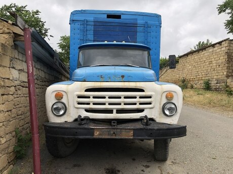 ZIL 130