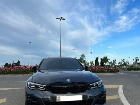 BMW 330 2019