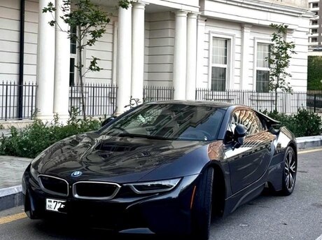 BMW i8 2019