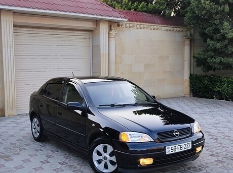 Opel Astra 2004