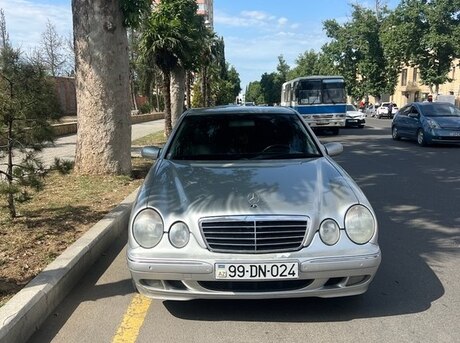Mercedes E 240 1999