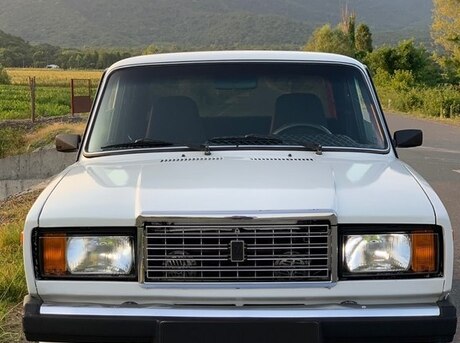 LADA (VAZ) 2107 2001