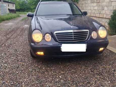 Mercedes E 220 d 2001