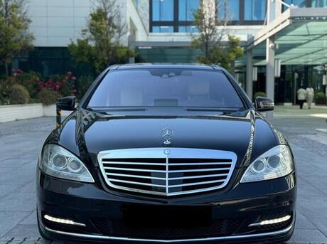 Mercedes S 500