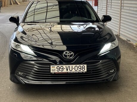 Toyota Camry 2019