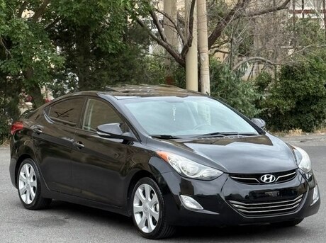 Hyundai Elantra 2013