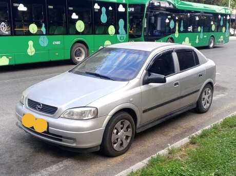 Opel Astra 2005