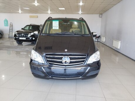 Mercedes Viano