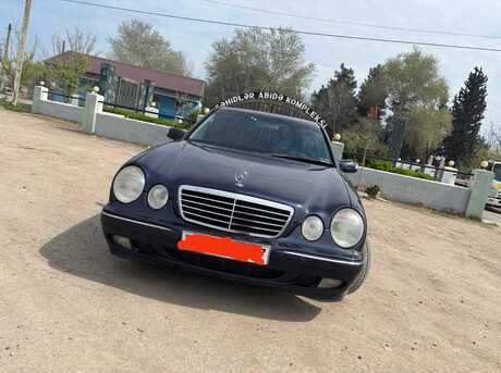 Mercedes E 270 2000