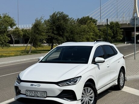 BYD e2