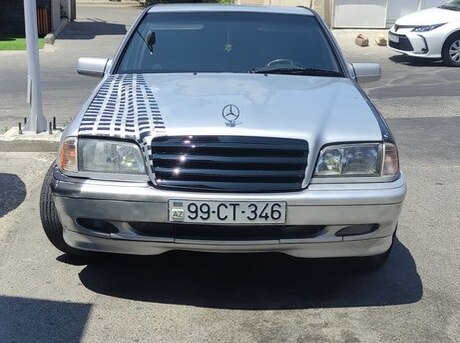 Mercedes C 180