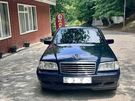 Mercedes C 220