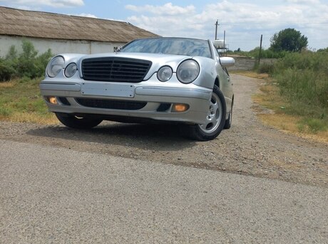 Mercedes E 200 d 2000