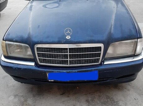 Mercedes C 180