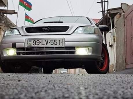 Opel Astra 2000