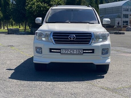 Toyota Land Cruiser 2011